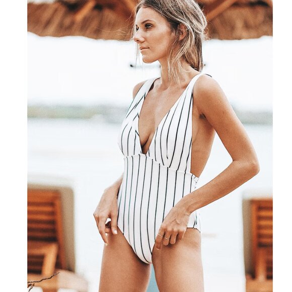 Cupshe Quiet Elegance Women's XL Stripe One Piece Swimsuit New with Tags - Picture 1 of 10